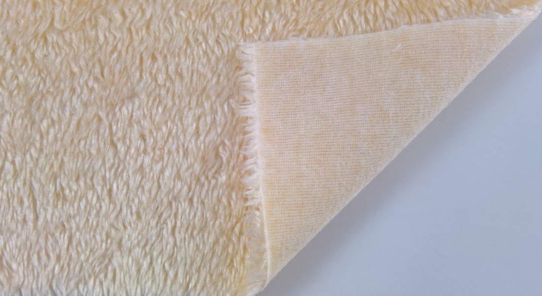 Leskymo beránek, smetanový, šíře 150cm (metráž)