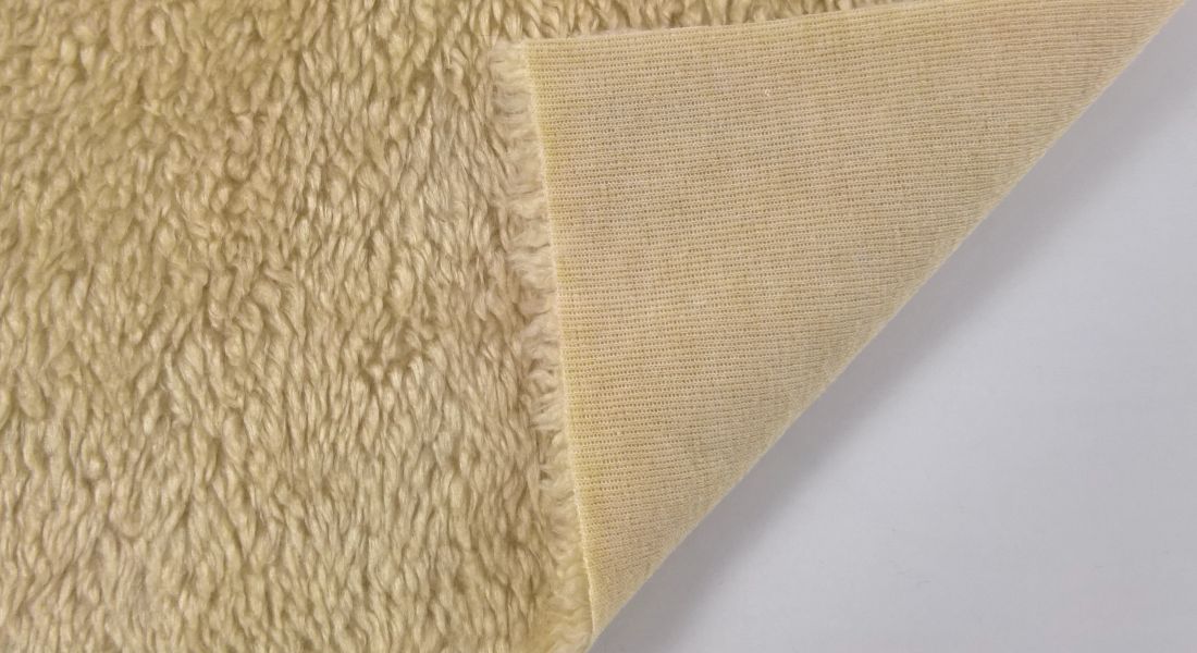 Leskymo beránek, bílá káva, šíře 150cm (metráž)