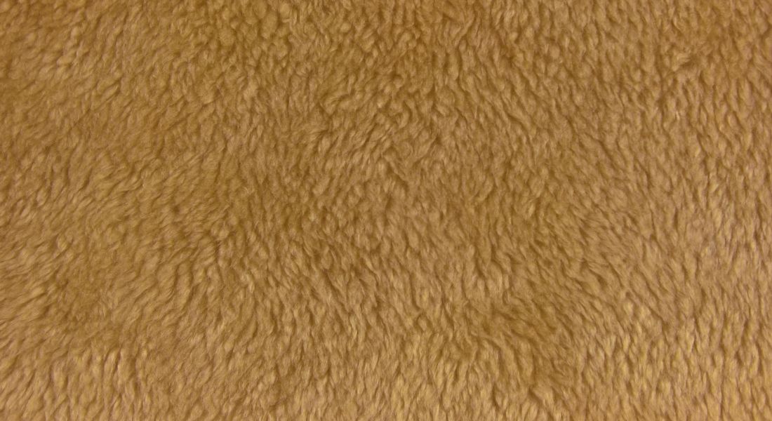 Leskymo ovečka, tmavě béžový, šíře 150cm (metráž)