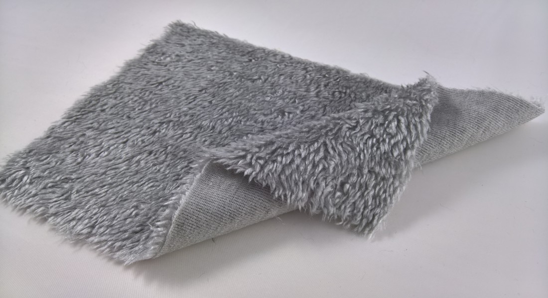 Leskymo beránek, světle šedý, šíře 150cm (metráž)
