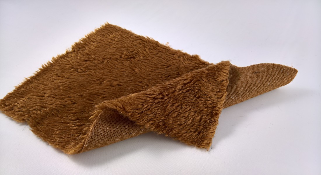 Leskymo beránek, světle hnědý,šíře 150cm (metráž)