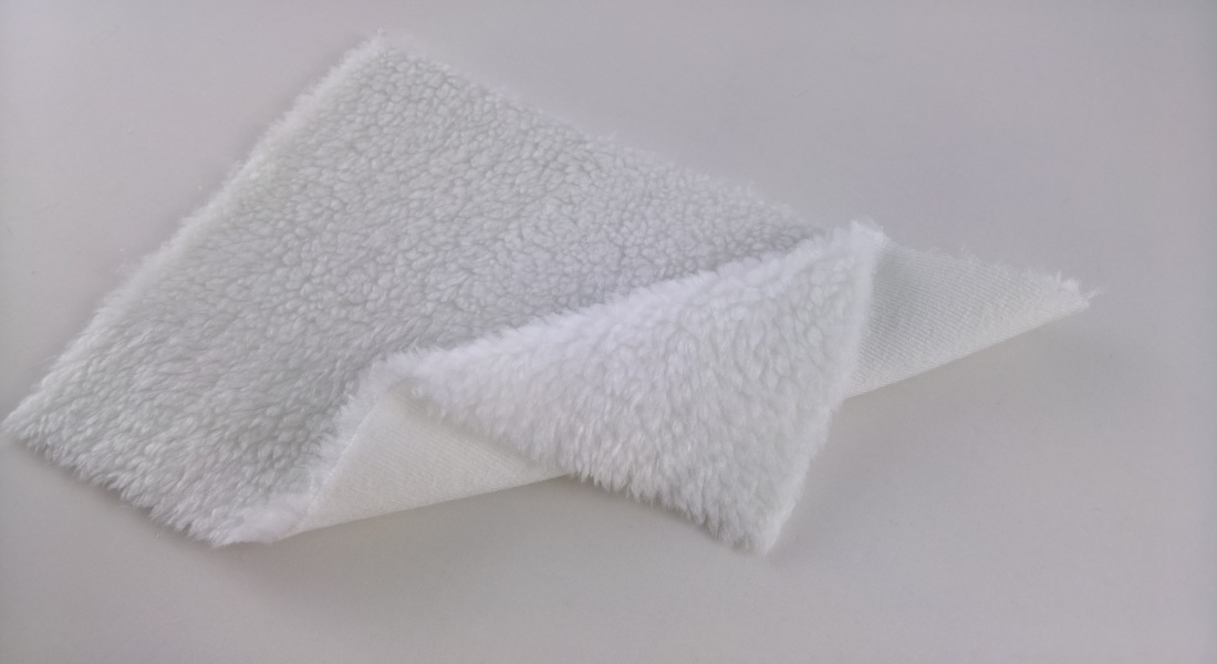 Leskymo ovečka, bílá, šíře 150cm (metráž)