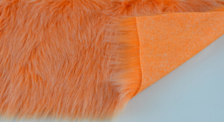 Umělá kožešina,světlejší oranžová, šíře 150, vlas 60 mm, metráž